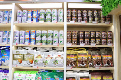 南國食品海口美蘭機場特產直營店開業啦